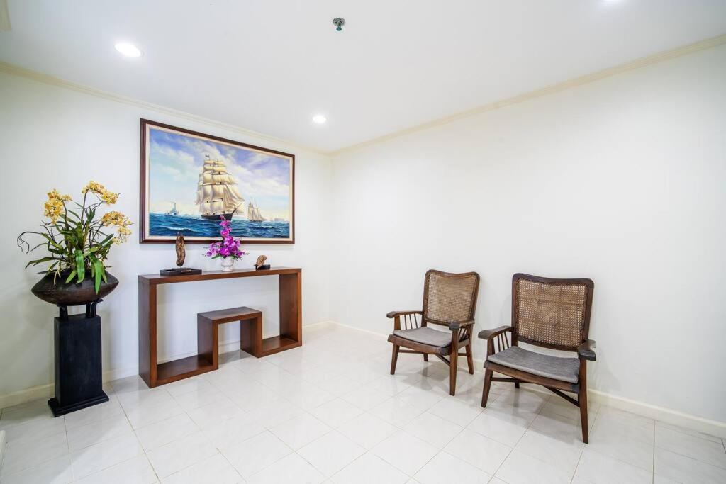 Lägenhet Tower Superior Seaview 3br- 2301 *