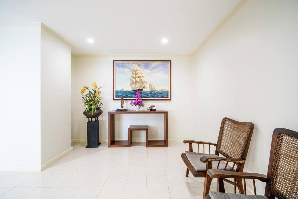 Lägenhet Tower Superior Seaview 3br- 2301